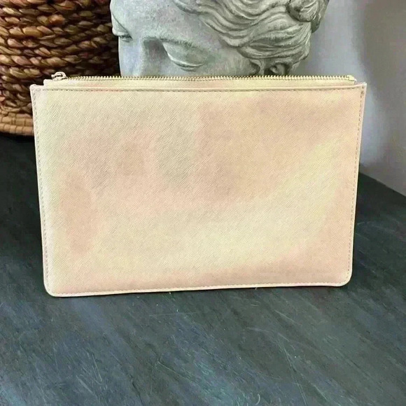 Girlie Goodies Katie Loxton. London - Picture 4 of 4